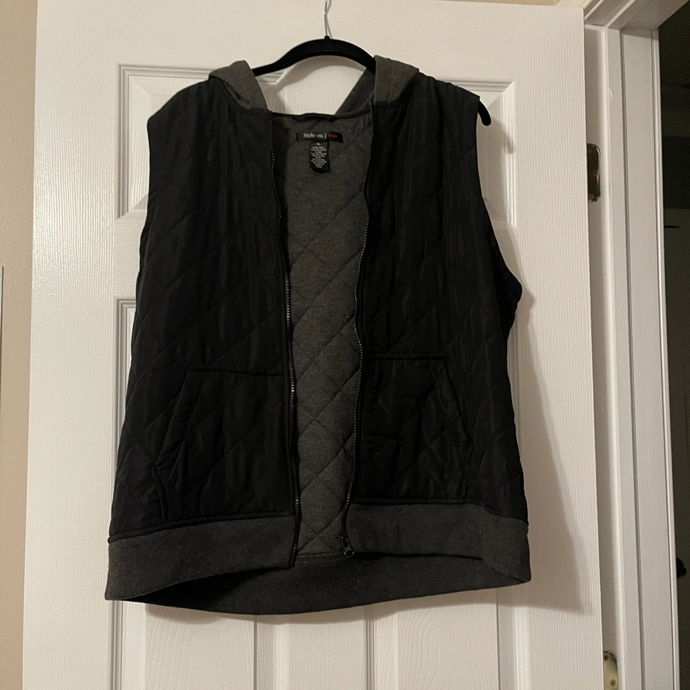 Hooded vest